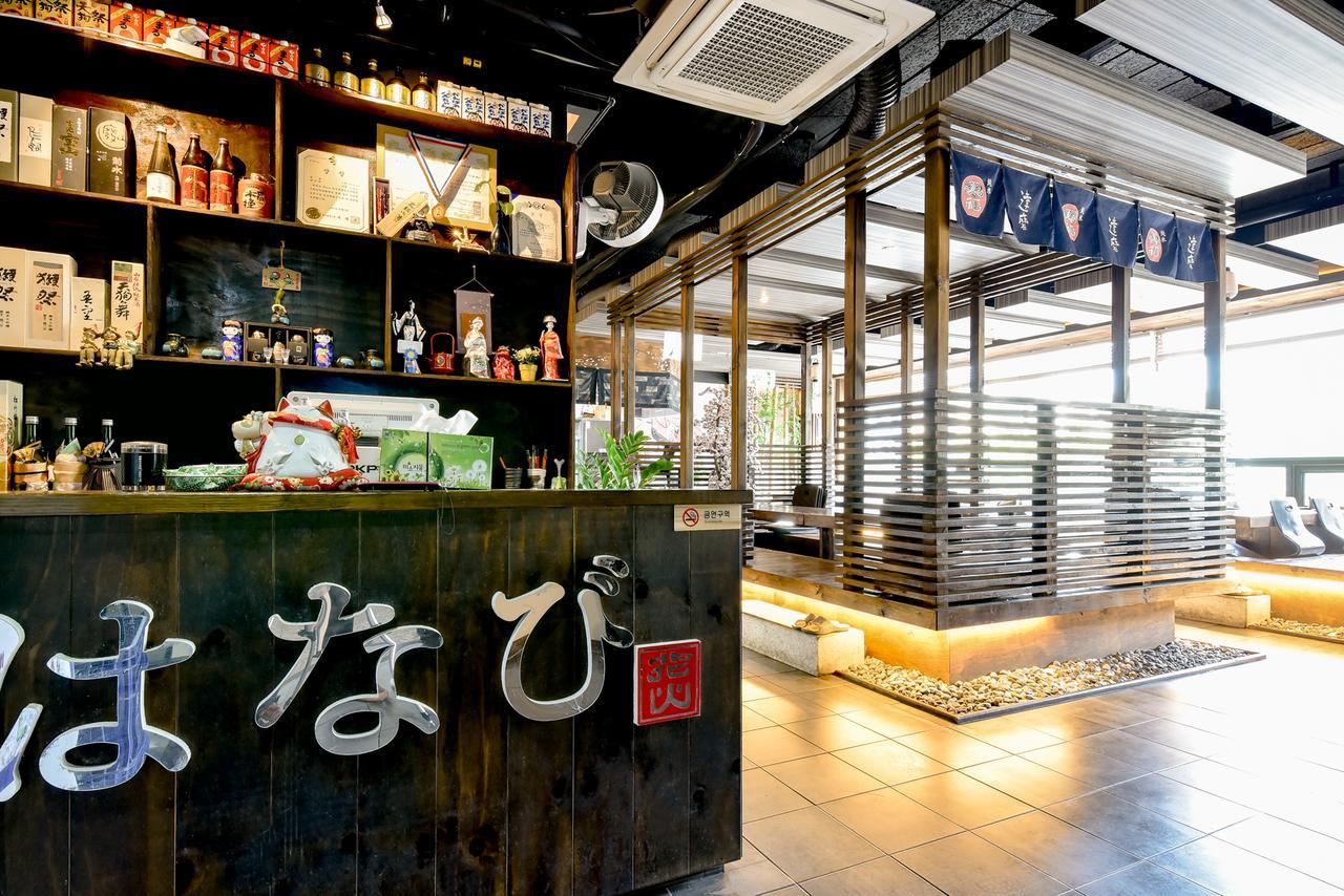 Hotel K Gimhae Exterior foto
